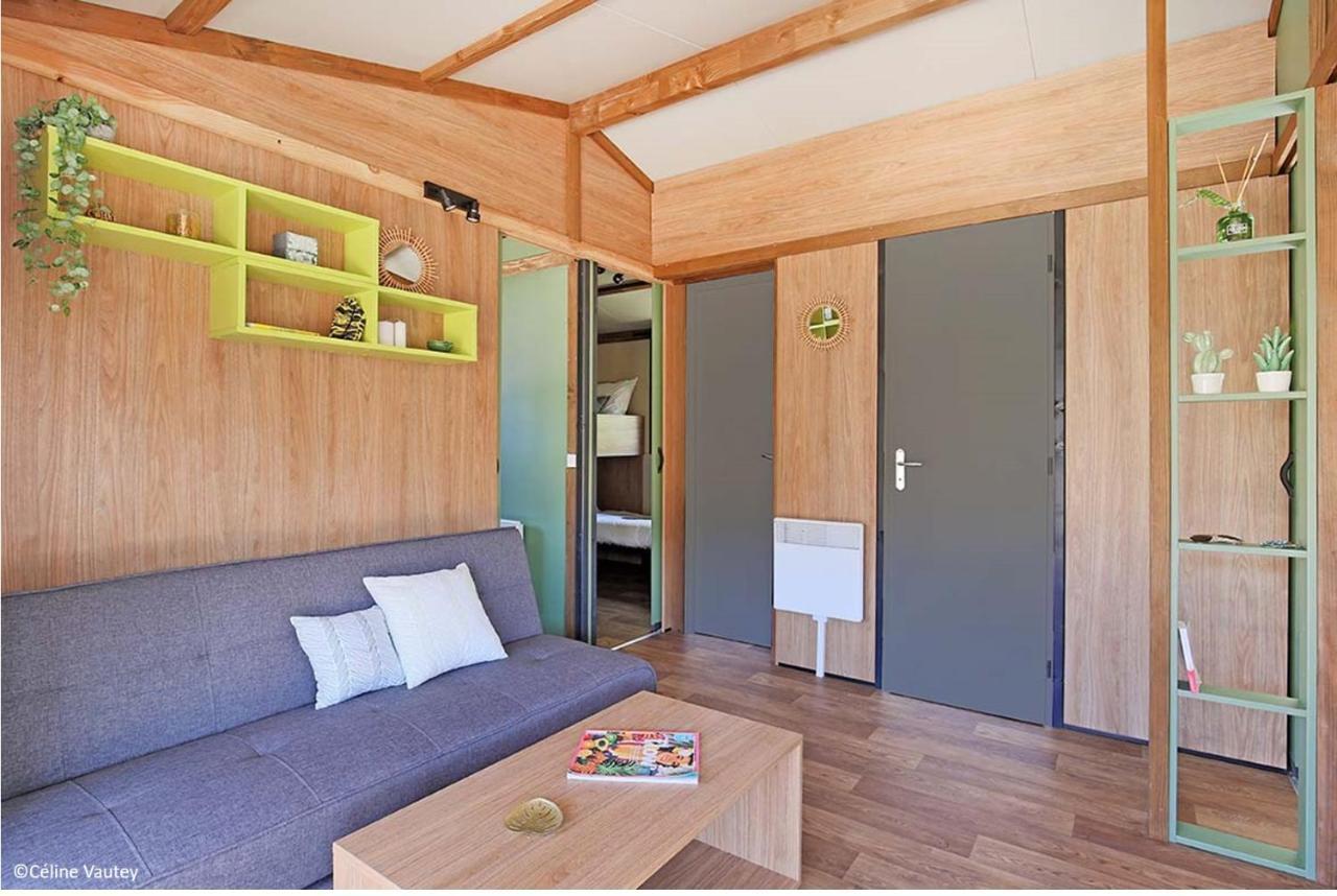 Camping Des Loisirs Evron Exterior photo